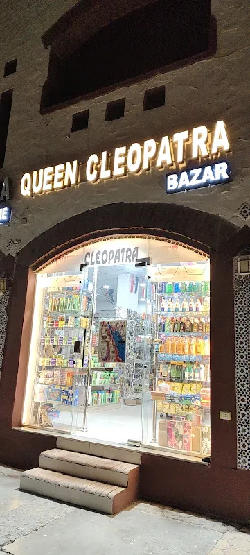 Queen cleoptra super Market