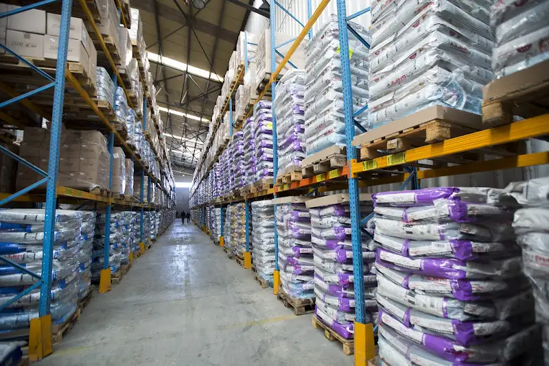 M - warehouse