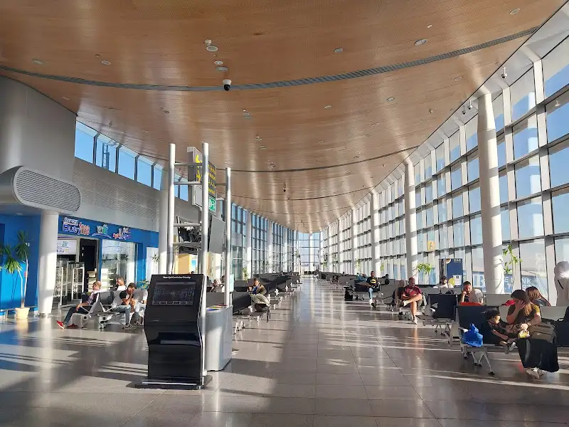 مطار برج العرب بالإسكندرية