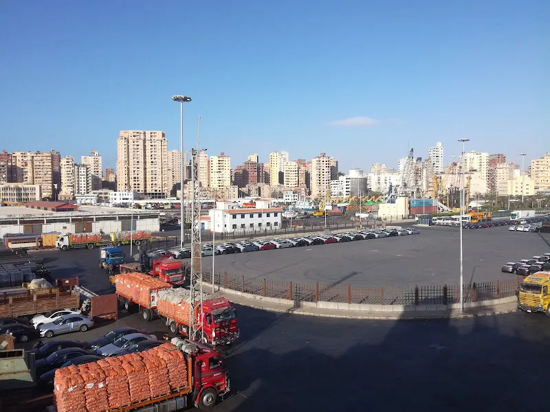 شحن وتفريغ