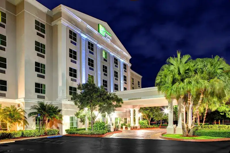 Holiday Inn Express &amp; Suites Miami-Kendall by IHG