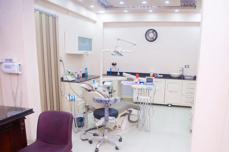 عيادة د. احمد طارق شريف لتجميل وتقويم الاسنان