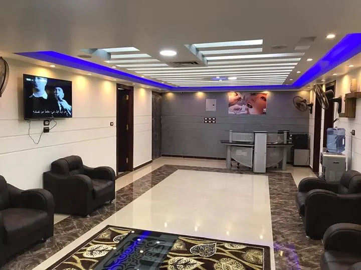 عيادة الدكتور عبدالرحمن عبدالمنعم بشير لطب وجراحة الفم وتجميل الأسنان. كوم امبو شارع بورسعيد امام شبكة الكهرباء