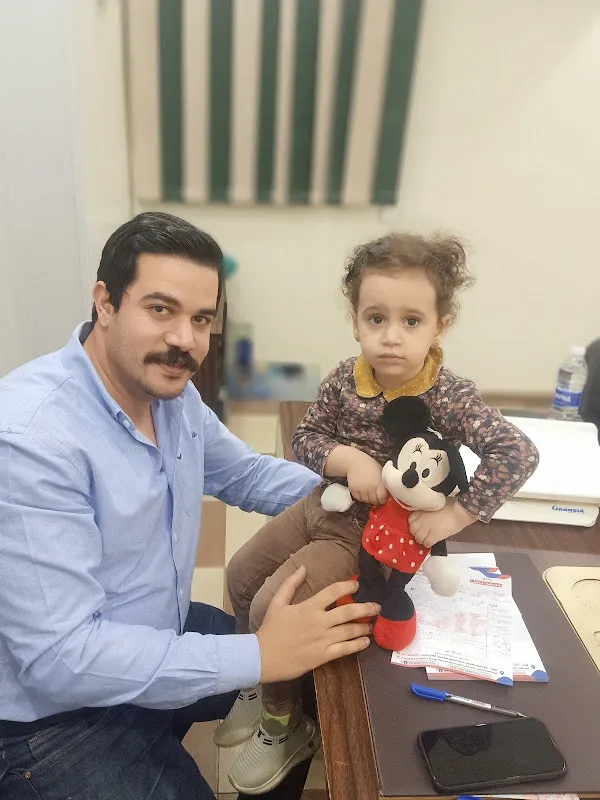 د محمد نبيل