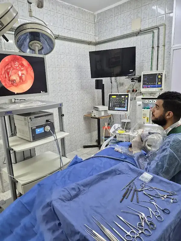 عيادة أنف وأذن و حنجرة