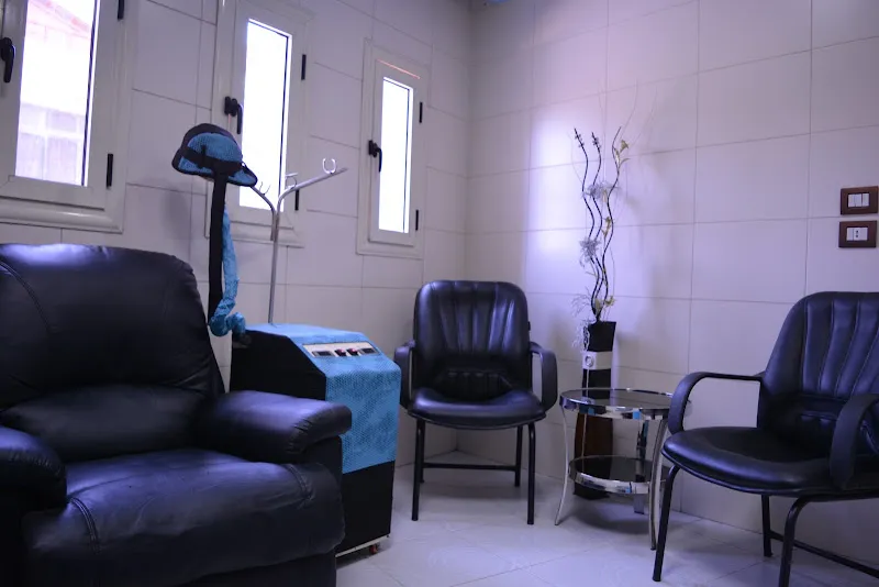 مركزالدكتور حمزة عباس حمزة أستاذ علاج الأورام