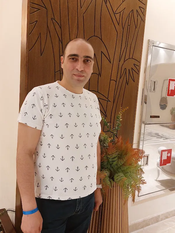Dr Adel Amin - IM