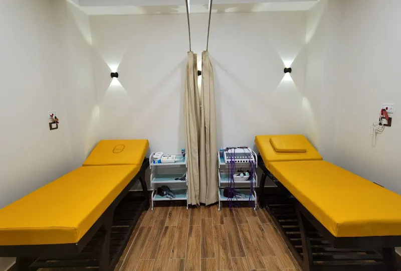 مركز مينا للعلاج الطبيعي Mina Physiotherapy Center Dr. Mina Moris Dr. Christen Medhat физиотерапии доктор Мина доктор Кристи