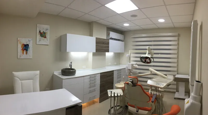 Dr. Ahmed Osama Shaaban Dental Clinic