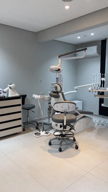 عيادات د.عبدالرحمن محب لعلاج وتجميل الأسنان الدقي