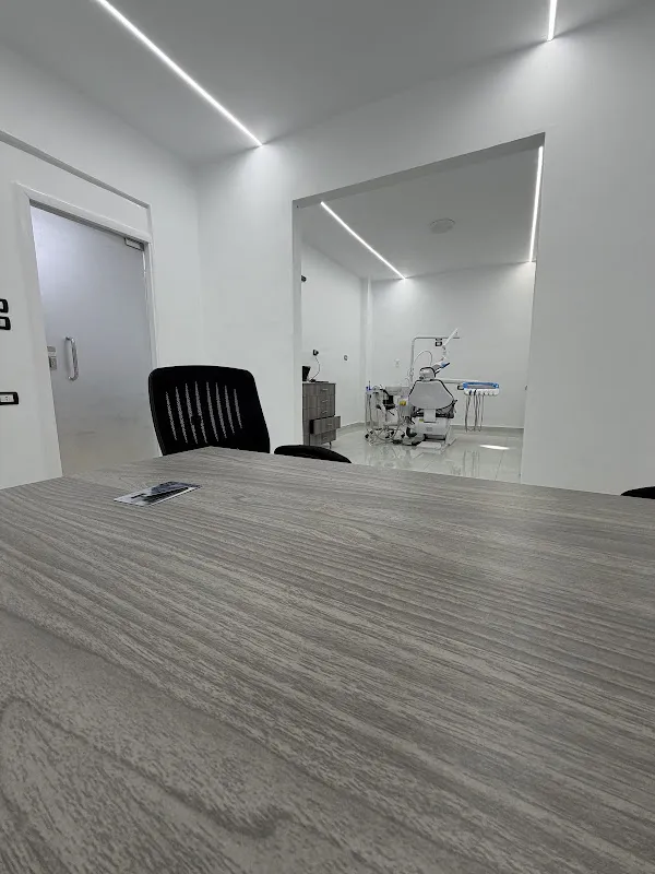Art dental clinic