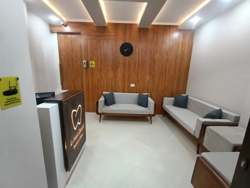 عيادة أسنان دكتور حازم الكاشف
