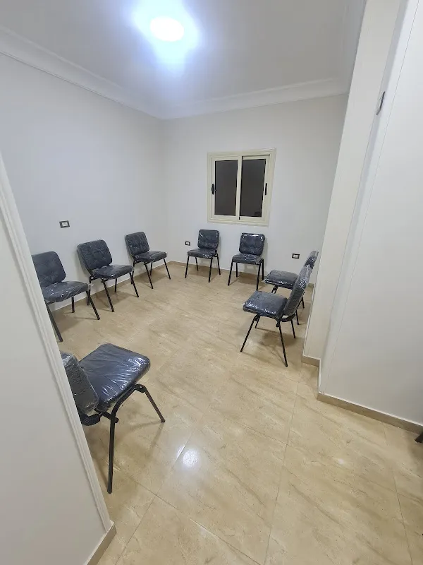 عياده دكتور عمر سعد لطب وجراحه الفم والأسنان