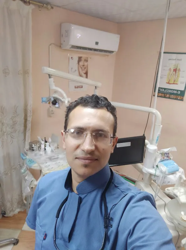Dr Maged Aboushwareb Dental clinic دكتور ماجد ابوشوارب لطب الفم و تجميل الاسنان