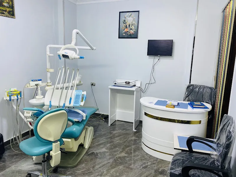 Farahat dental clinic (د . خالد محمد فرحات)