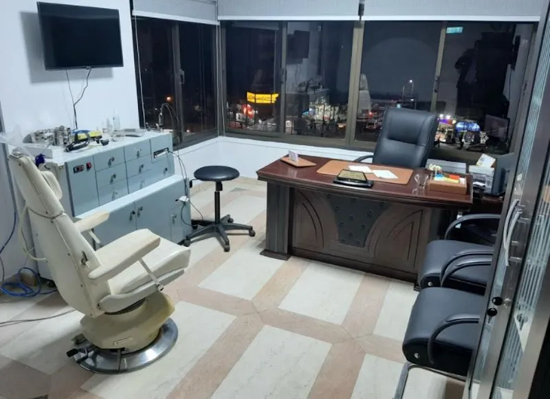 دكتور مصطفى حموده