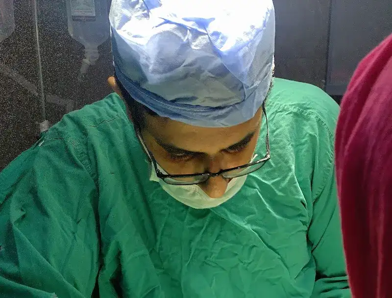 Dr. Ahmed Khalil Consultant Surgery and Oncology Clinic
