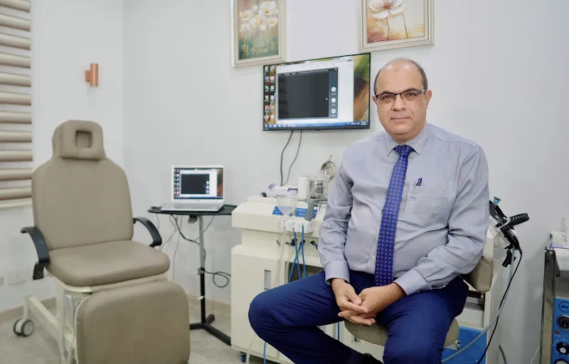 ENT عيادة دكتور هشام منصور- انف واذن
