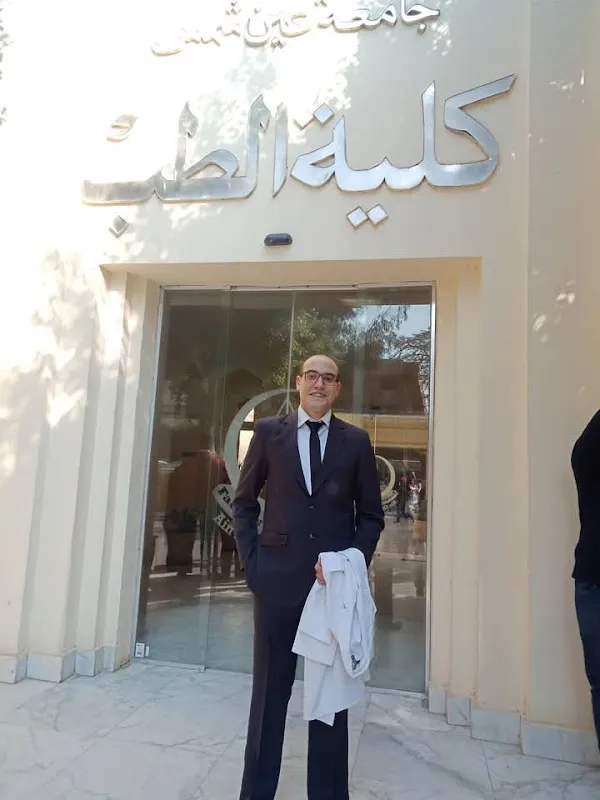 الدكتور مصطفي جمال منصور (طبيب اطفال)