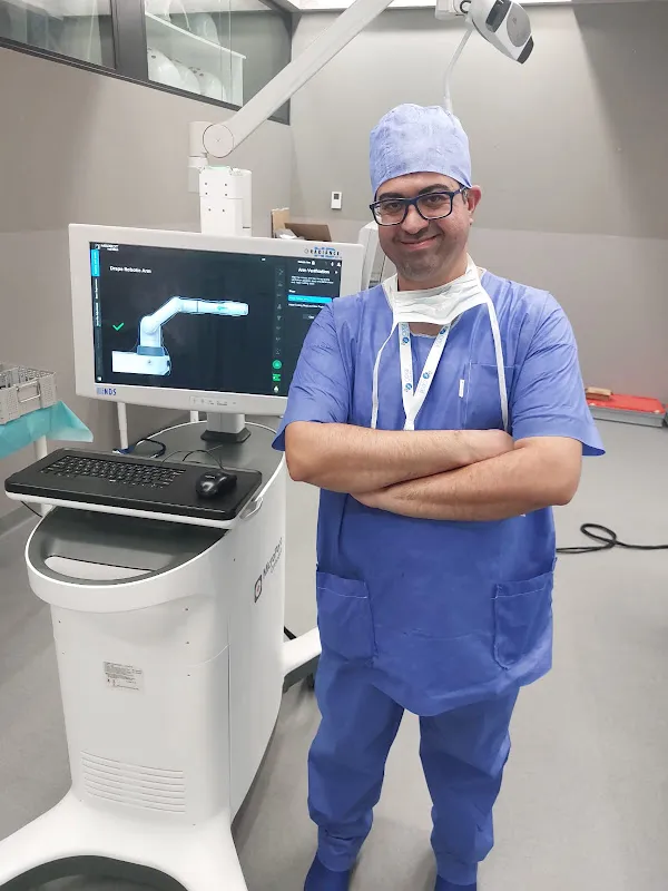 Dr. Mohamed Elsayed Awad (Professor of Orthopedic, Joint, and Arthroscopic Surgery) / Dr. Mohammad Elsayed Awad