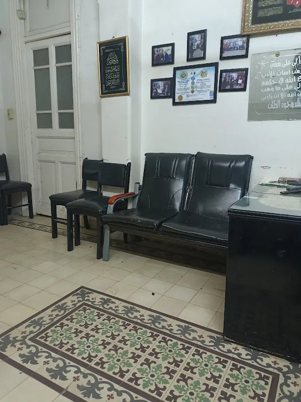 Dr. Amr Khalil