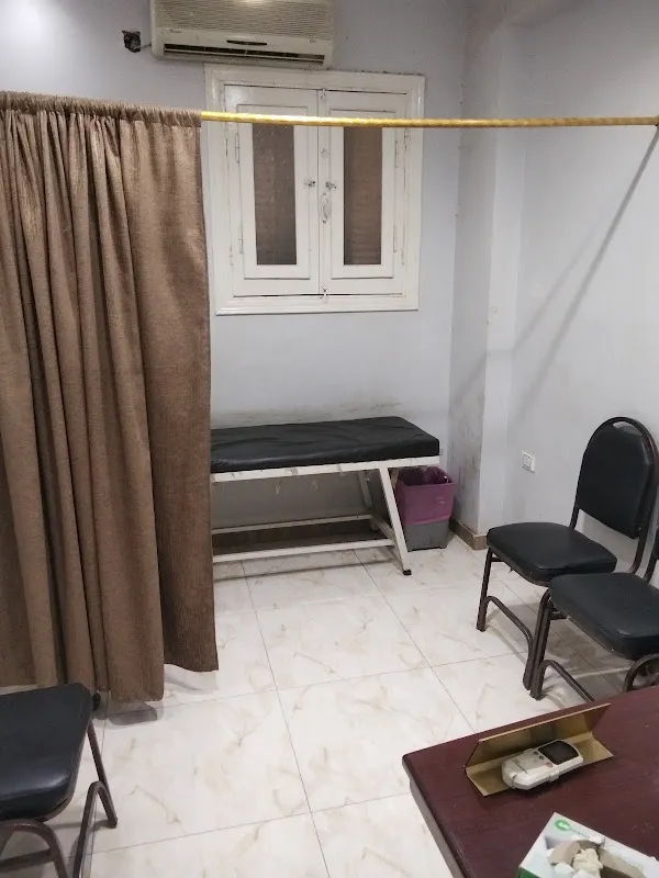 عيادة دكتور اسلام البدري مدرس واستشاري جراحة الاوعية الدموية والقدم السكري