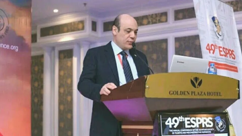 دكتور علاء نبيل الصادق
