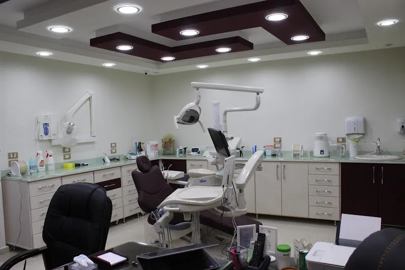 Smile Design Dental Clinic (د/محمد الجيزى)