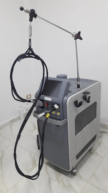 مركز رويال كير ، تجميل وليزر وجلدية_ Royal Care Clinics
