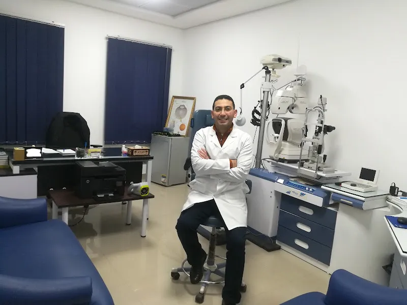 عيادة د. محمود رمزي حجازي لطب وجراحات العيون