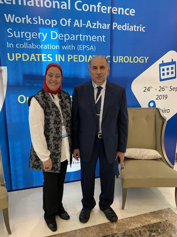 دكتورة / هناء العبيسى أستاذ النساء والتوليد والعقم وعميدة كلية طب بنات الازهر بالقاهرة