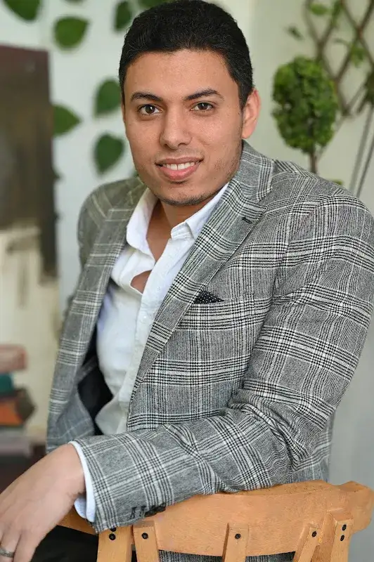 Dr. Nima Antar