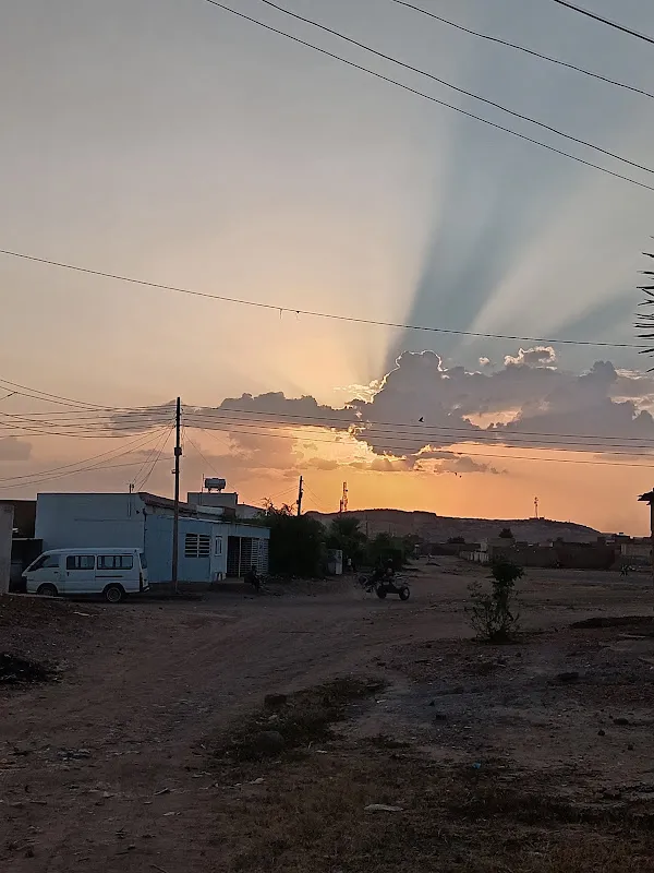مستشفى النصر التعليمي